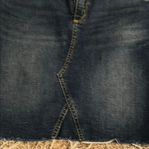 Universal Thread Blue Denim Pencil Skirt - Picture 2 of 4